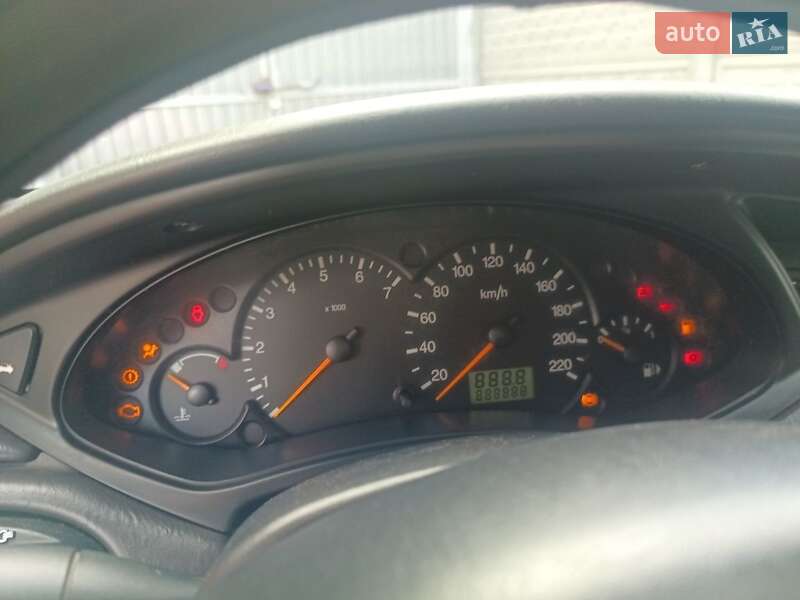 Хэтчбек Ford Focus 2004 в Житомире