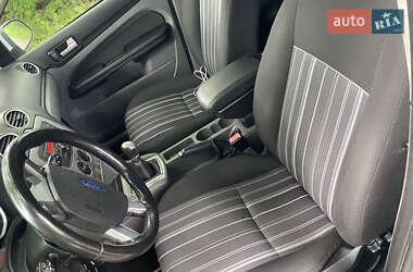Универсал Ford Focus 2010 в 