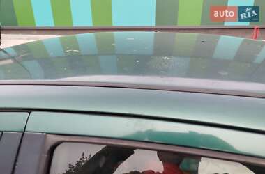 Седан Ford Focus 2000 в 