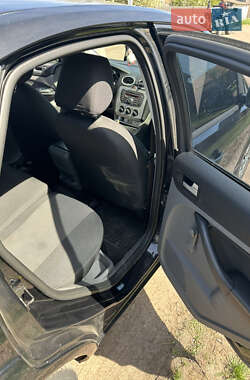 Седан Ford Focus 2010 в 