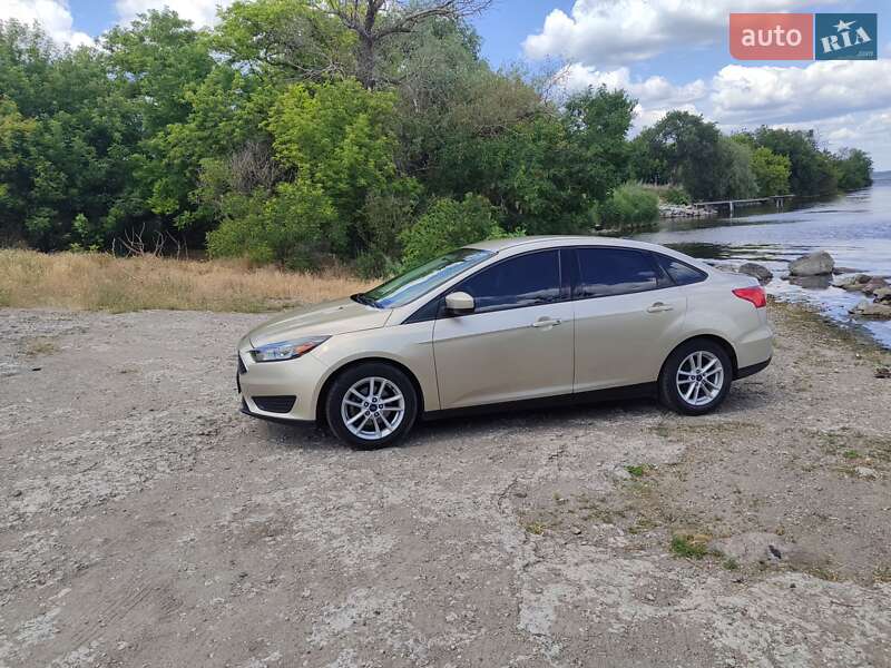 Седан Ford Focus 2018 в 
