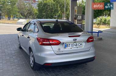 Седан Ford Focus 2016 в 