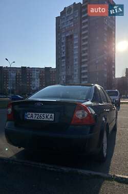 Седан Ford Focus 2005 в 