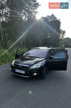 Универсал Ford Focus 2010 в 