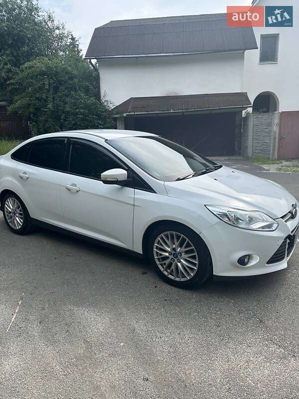 Седан Ford Focus 2012 в Киеве