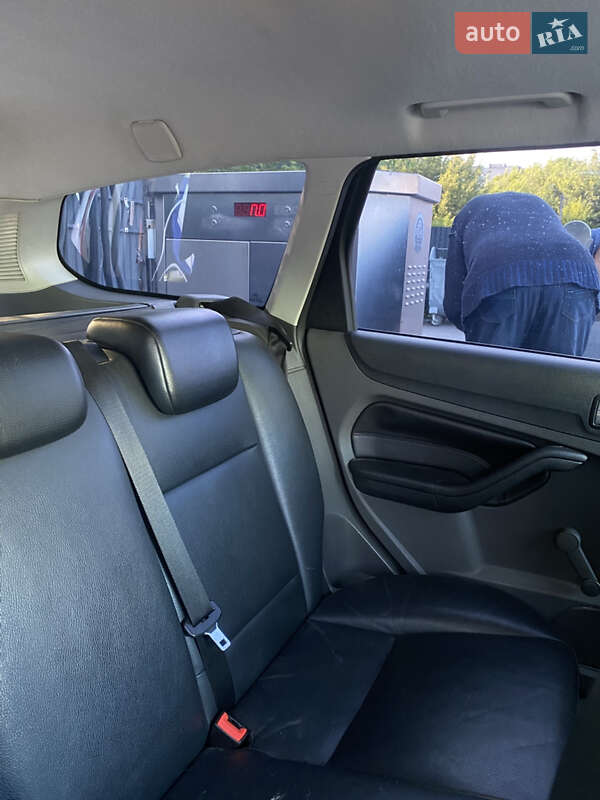 Универсал Ford Focus 2005 в Каменец-Подольском фото 16 Универсал Ford Focus 2005 в Каменец-Подольском