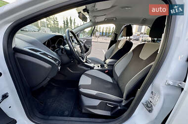 Универсал Ford Focus 2013 в 