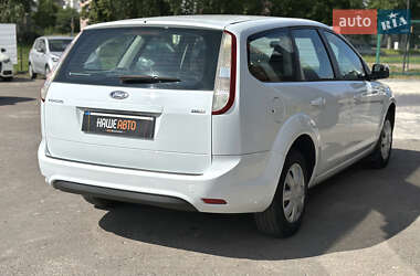Универсал Ford Focus 2010 в 