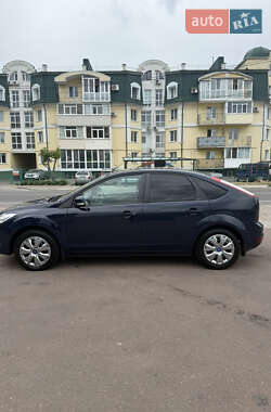 Хэтчбек Ford Focus 2011 в 