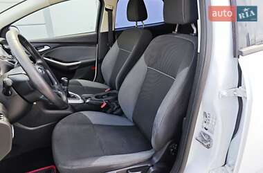 Хэтчбек Ford Focus 2014 в 