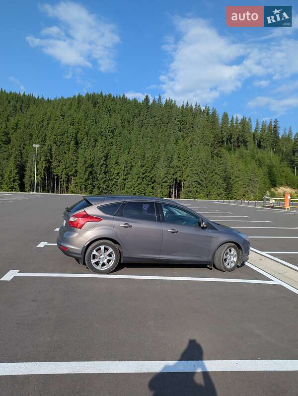 Хэтчбек Ford Focus 2014 в Татарове фото 16 Хэтчбек Ford Focus 2014 в Татарове