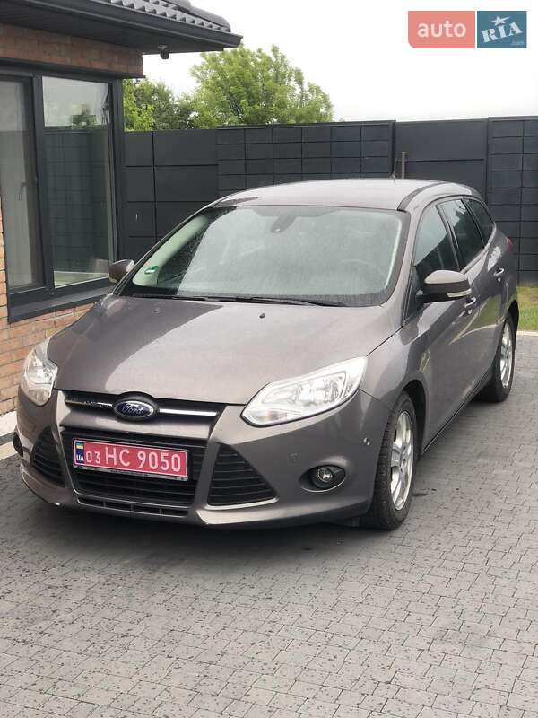 Универсал Ford Focus 2014 в 