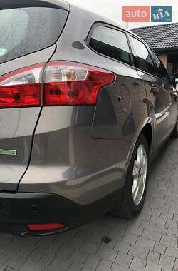Универсал Ford Focus 2014 в 