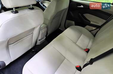 Седан Ford Focus 2017 в 