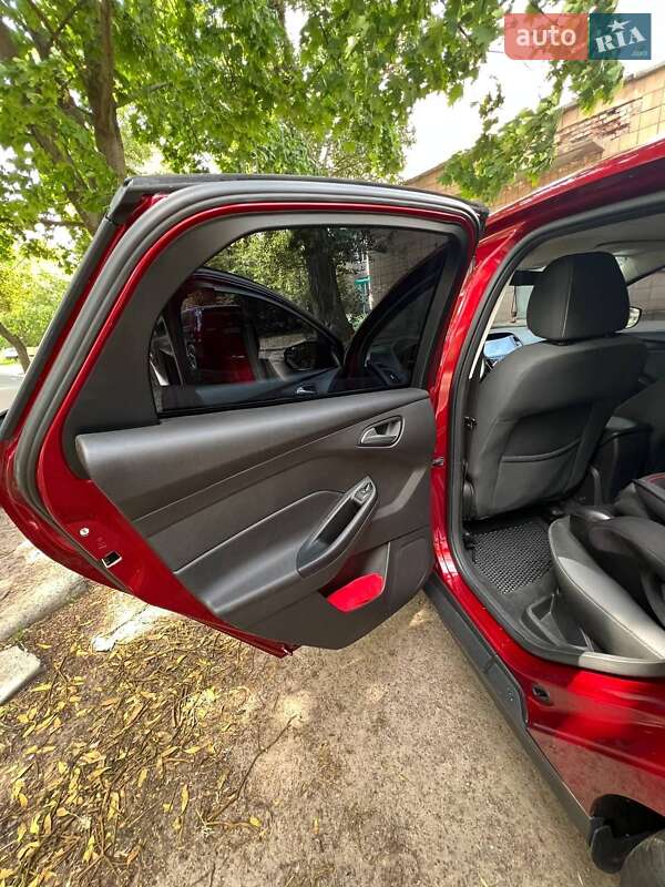 Седан Ford Focus 2013 в Черкасах