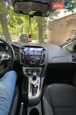 Седан Ford Focus 2013 в 