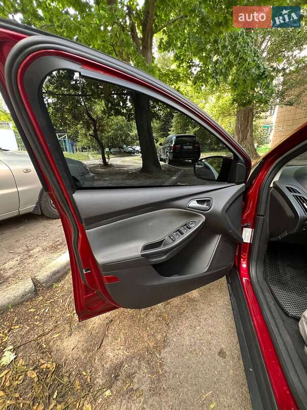 Седан Ford Focus 2013 в Черкасах
