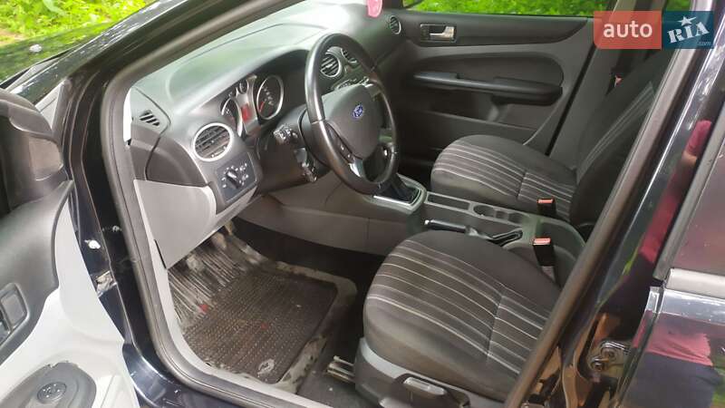 Седан Ford Focus 2008 в Ямпілю