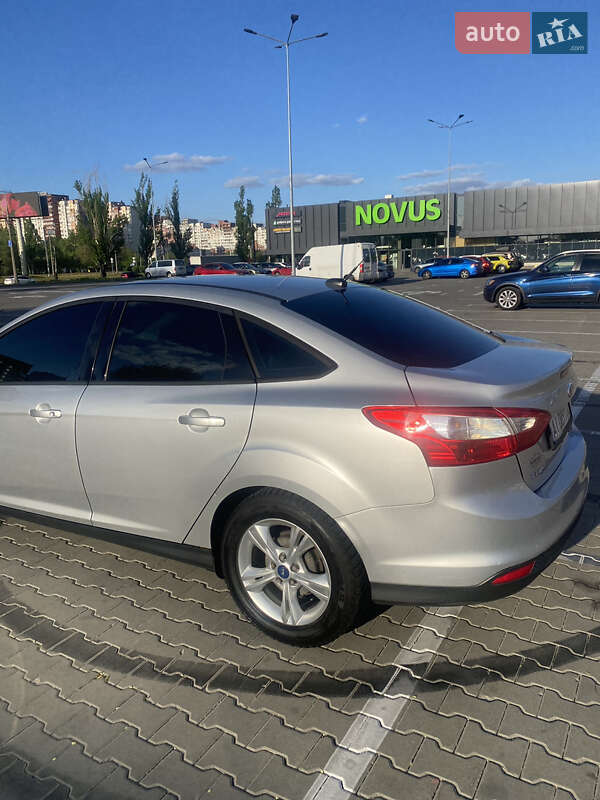 Седан Ford Focus 2013 в Киеве
