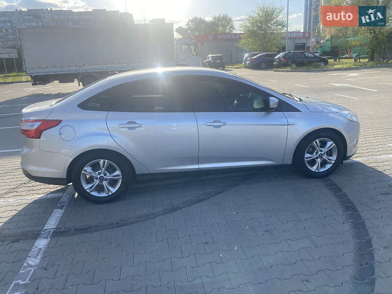 Седан Ford Focus 2013 в Киеве