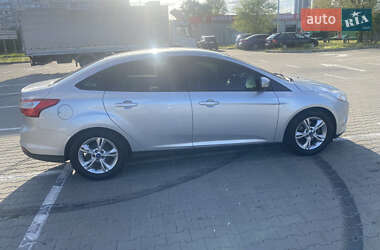 Седан Ford Focus 2013 в 