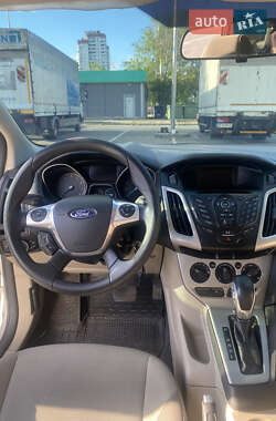 Седан Ford Focus 2013 в 