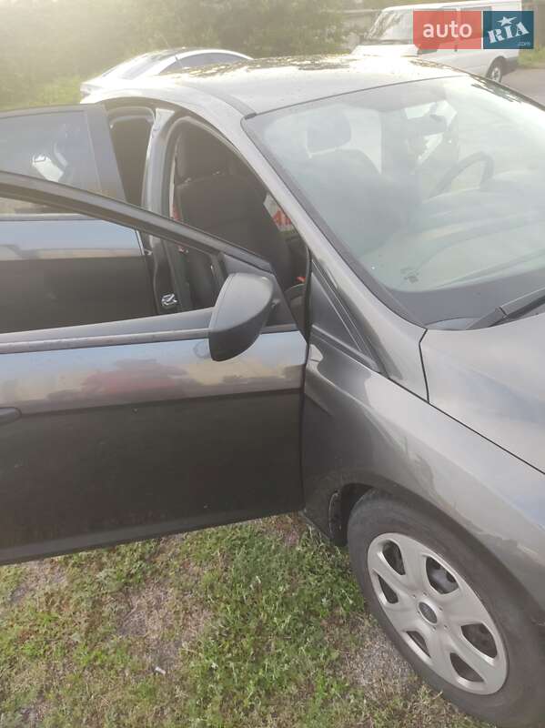 Седан Ford Focus 2016 в Киеве