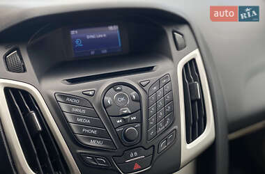 Хэтчбек Ford Focus 2014 в 