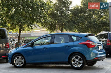 Хэтчбек Ford Focus 2014 в 