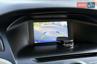 Хэтчбек Ford Focus 2014 в 