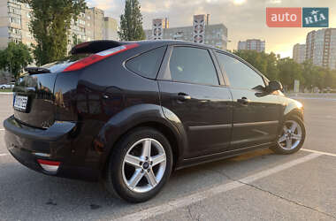 Хэтчбек Ford Focus 2006 в 