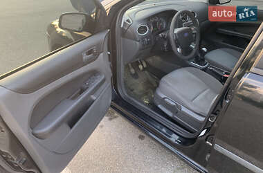 Хэтчбек Ford Focus 2006 в 