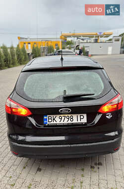 Универсал Ford Focus 2011 в 