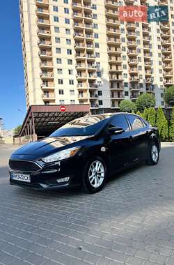 Седан Ford Focus 2015 в 