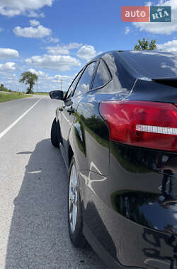 Седан Ford Focus 2015 в 