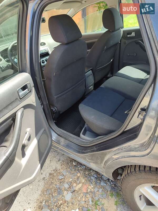 Универсал Ford Focus 2007 в Глыбокой