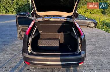 Хэтчбек Ford Focus 2006 в 