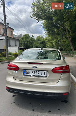 Седан Ford Focus 2017 в 