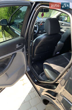 Хэтчбек Ford Focus 2008 в 
