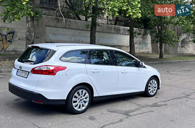 Универсал Ford Focus 2014 в 