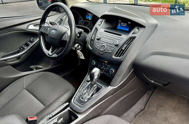 Седан Ford Focus 2016 в 
