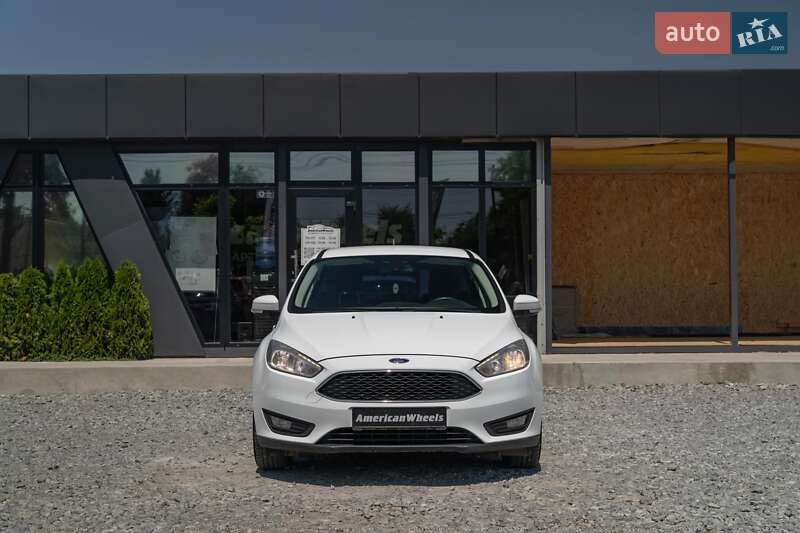 Хэтчбек Ford Focus 2016 в Черновцах