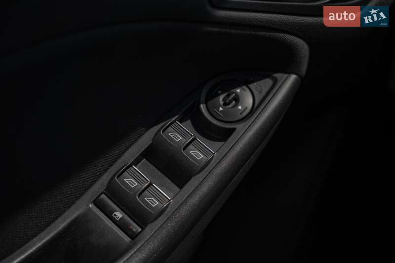 Хэтчбек Ford Focus 2016 в Черновцах