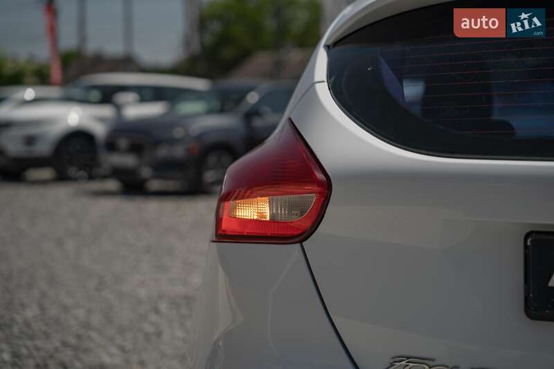 Хэтчбек Ford Focus 2016 в Черновцах