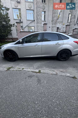 Седан Ford Focus 2016 в 