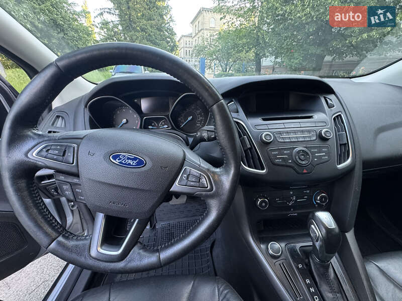 Седан Ford Focus 2016 в Киеве