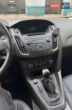 Хетчбек Ford Focus 2017 в 