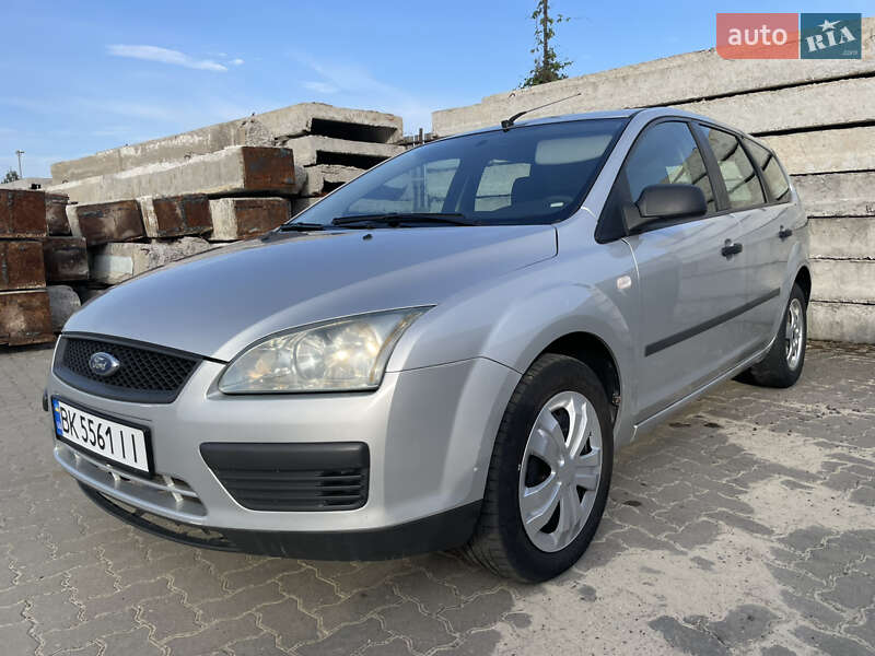 Универсал Ford Focus 2005 в Сарнах