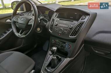 Хэтчбек Ford Focus 2018 в 
