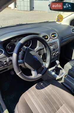 Универсал Ford Focus 2010 в 